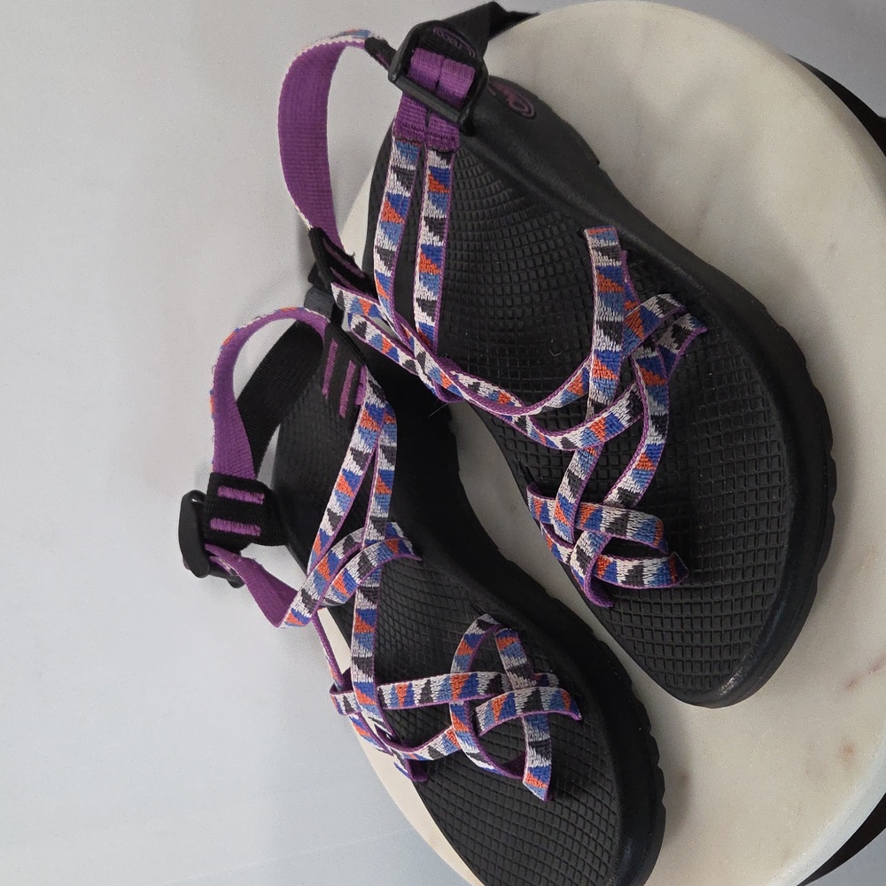 Chaco Women's Geometric Sandals Size 6